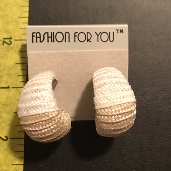 Tan & White Thread Color Block Wrapped Earrings - Picture 6 of 8